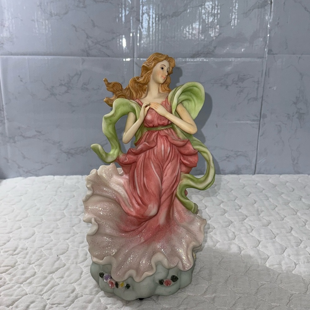 Vintage angel collectiion‎ music box Untested
